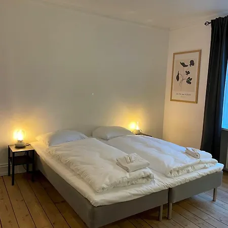 Comfortable 2 Bedroom Getaway *